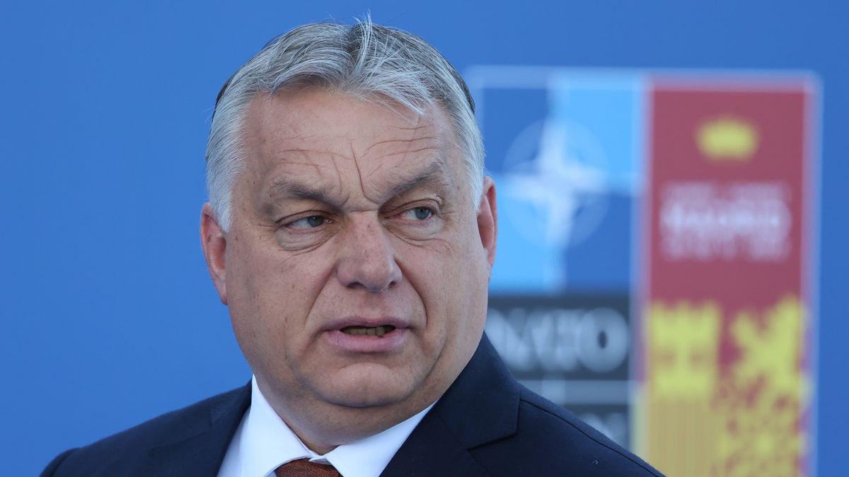 Orbán se pustil do Západu kvůli Ukrajině. Mluvil i o „nemíšené maďarské rase“